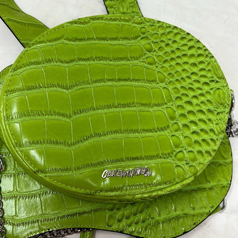 Cakeworthy Loki alligator purse - Picture 8 of 8